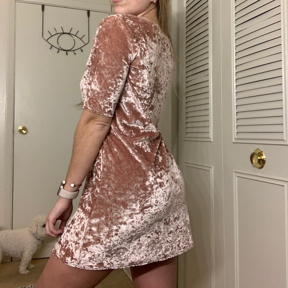 Crushed Velvet Flow Dress - Picture 2 of 6